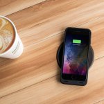 Mophie Juice Pack Air - удароустойчив кейс с вградена батерия 2420mAh и безжично зареждане за iPhone 8 Plus, iPhone 7 Plus (златист) 7