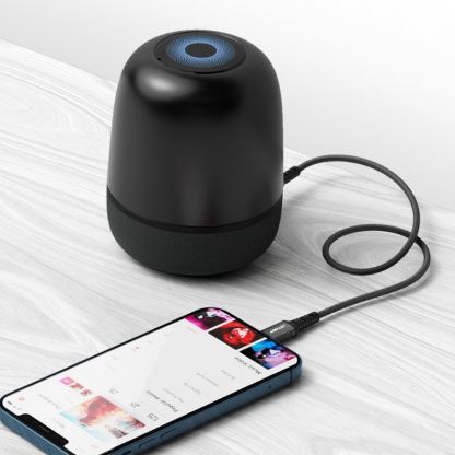 Качествен аудио кабел от Lightning към 3.5 мм. аудио жак (120 см) (черен)  - Acefast MFi Audio Cable With Lightning Connector